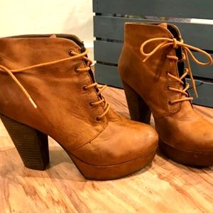 Steve Madden Raspy booties